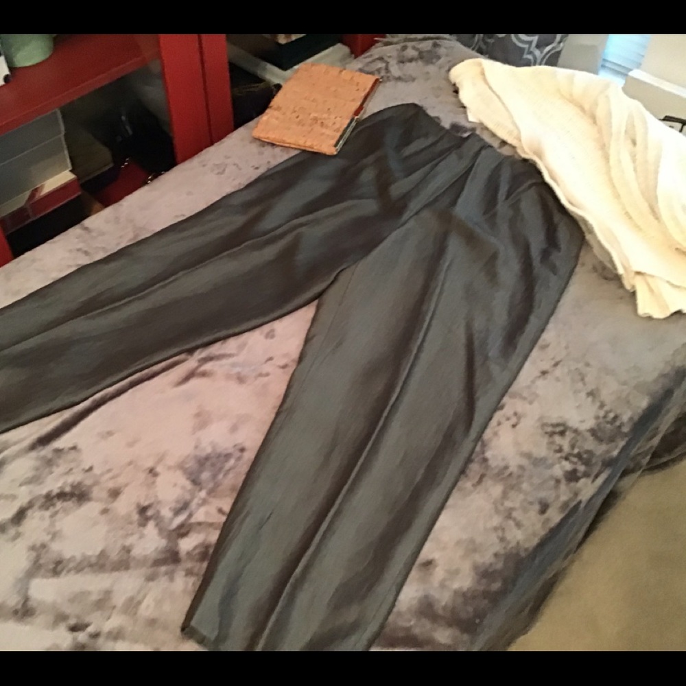 Anne Klein Crop Pants